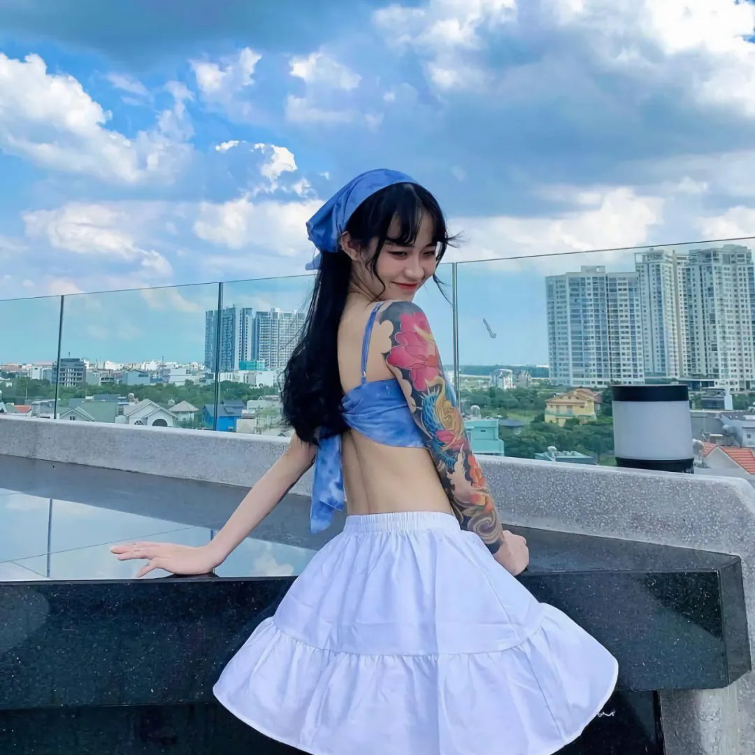 女恶魔人